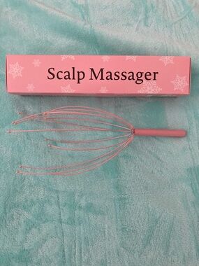 Deluxe Pink Scalp Massager NWT with Snowflake Design